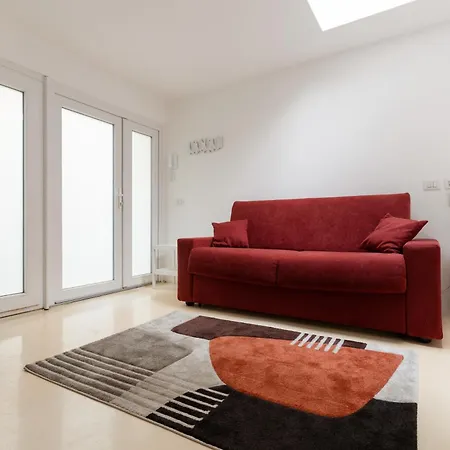 Guesthost - Design Loft In Porta Vittoria 밀라노